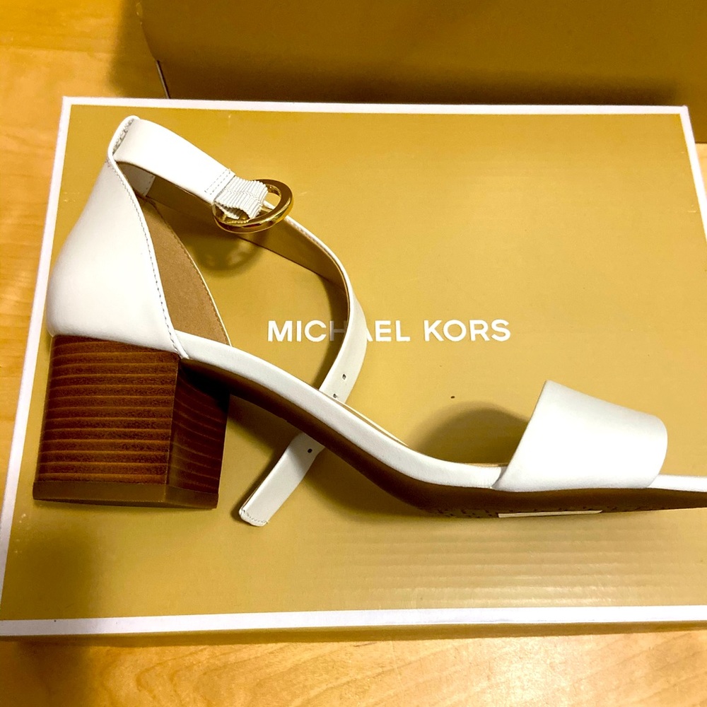 Michael Kors size 7 brand new
